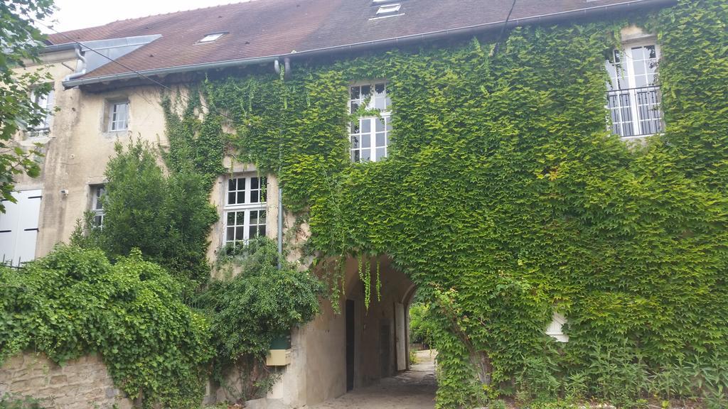 Gite Du Chateau De Feschaux, Jura Villeneuve-sous-Pymont Exterior photo